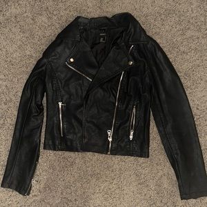 FOREVER 21 black leather jacket